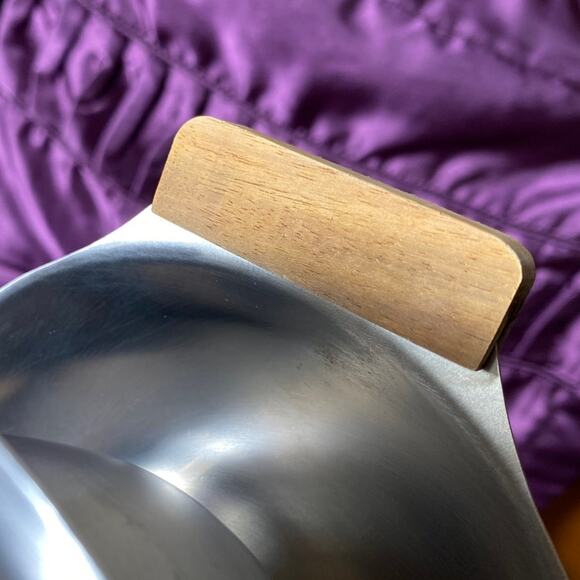 Vintage JAPAN Stainless Steel Gravy Sauce Dip Serving Bowl Wooden Altar Witchy - Picture 8 of 13